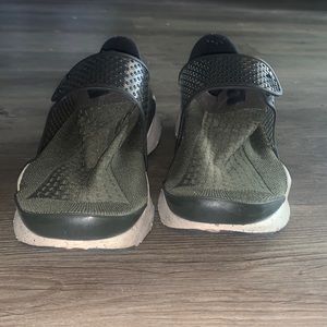 Nike Sock Darts Forest Green